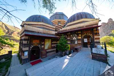 Ahmedi Hani Türbesi